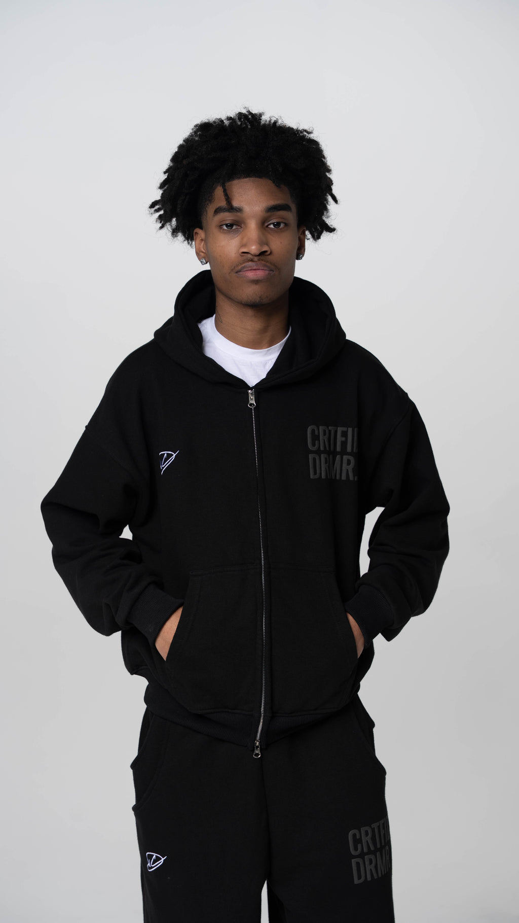 YIN Chemistry Zip-Up