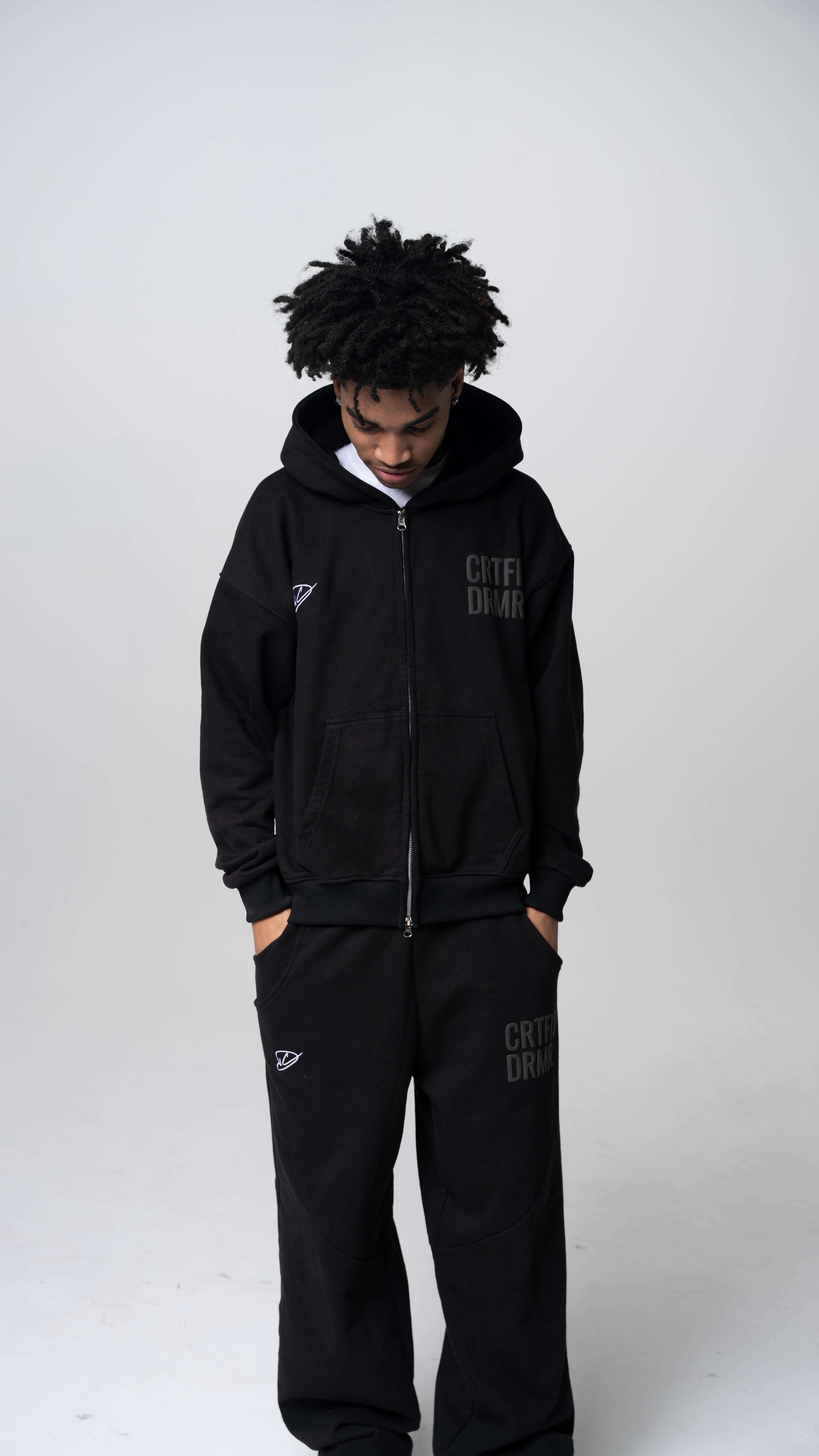 YIN Chemistry Sweats