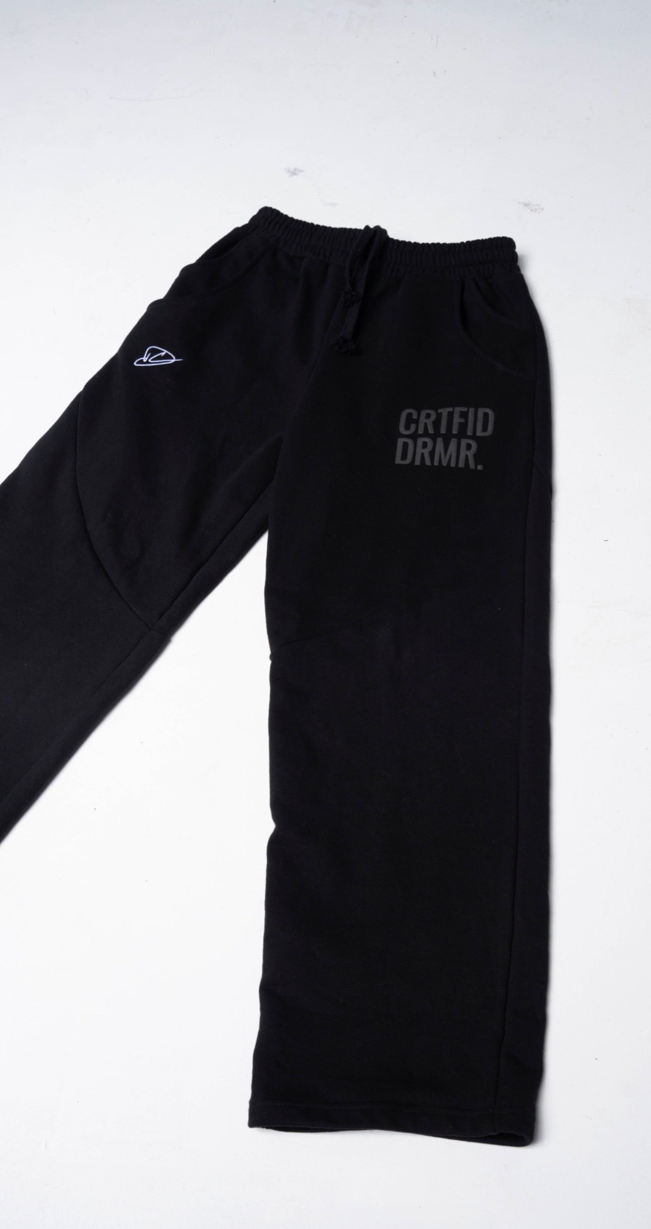 YIN Chemistry Sweats