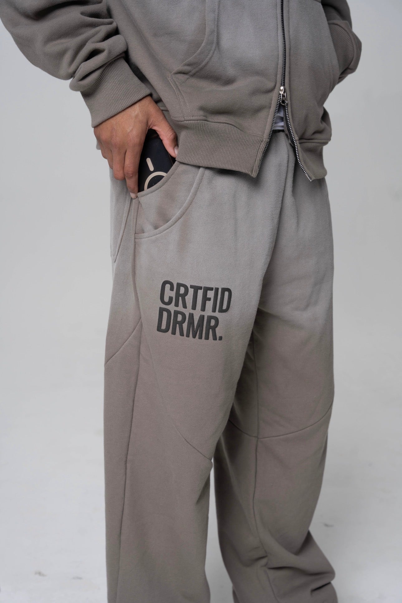 YANG Chemistry Sweats