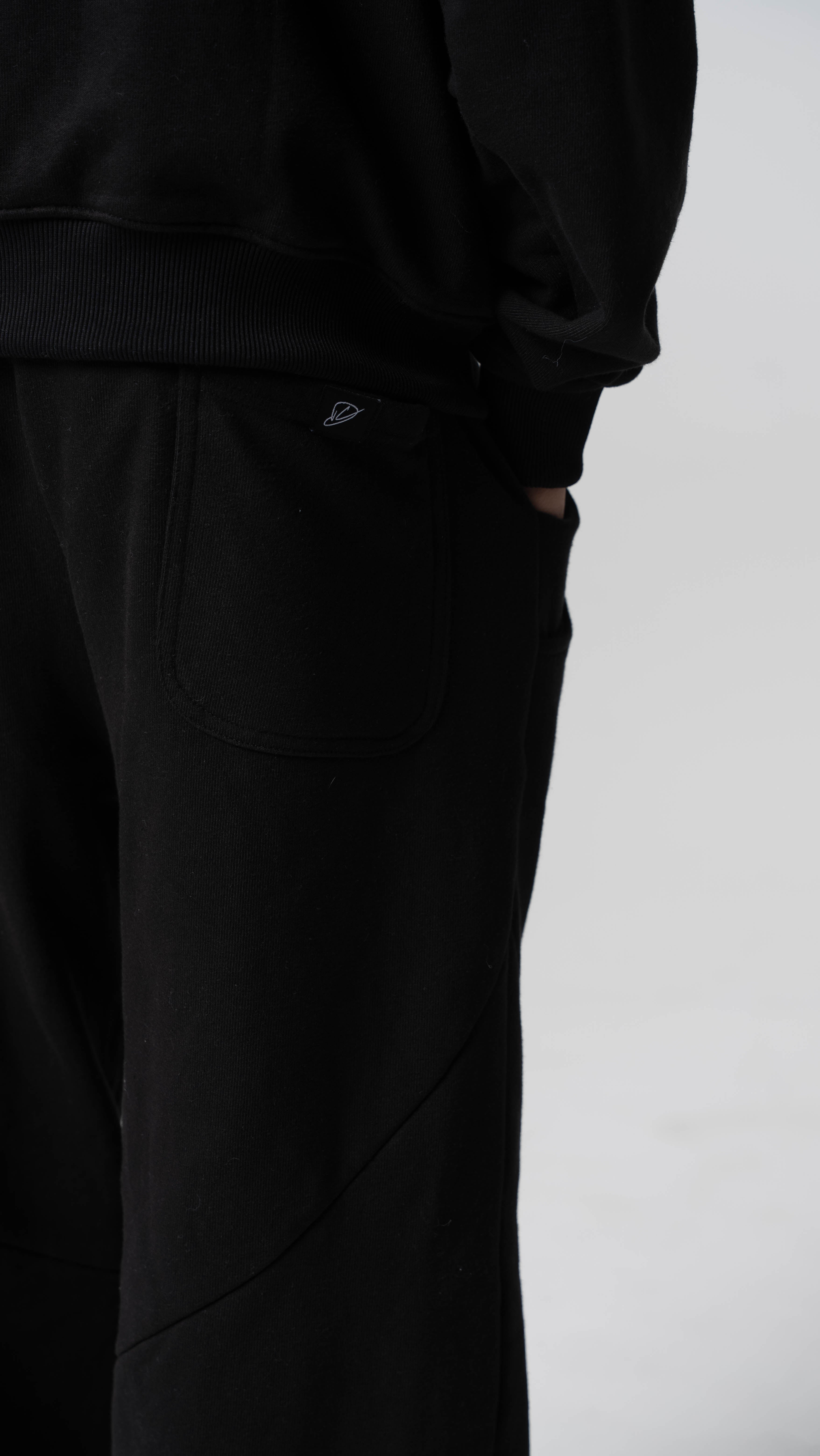 YIN Chemistry Sweats